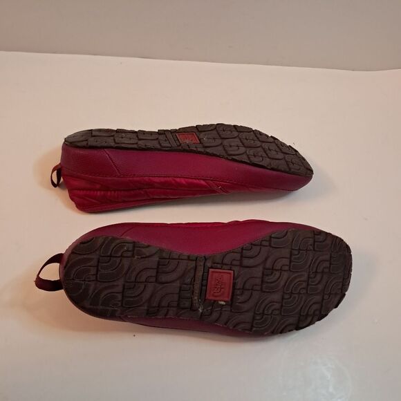 The North Face Flats Women's 7 Theromoball Traction Burgundy Quilted Waterproof - Picture 6 of 6